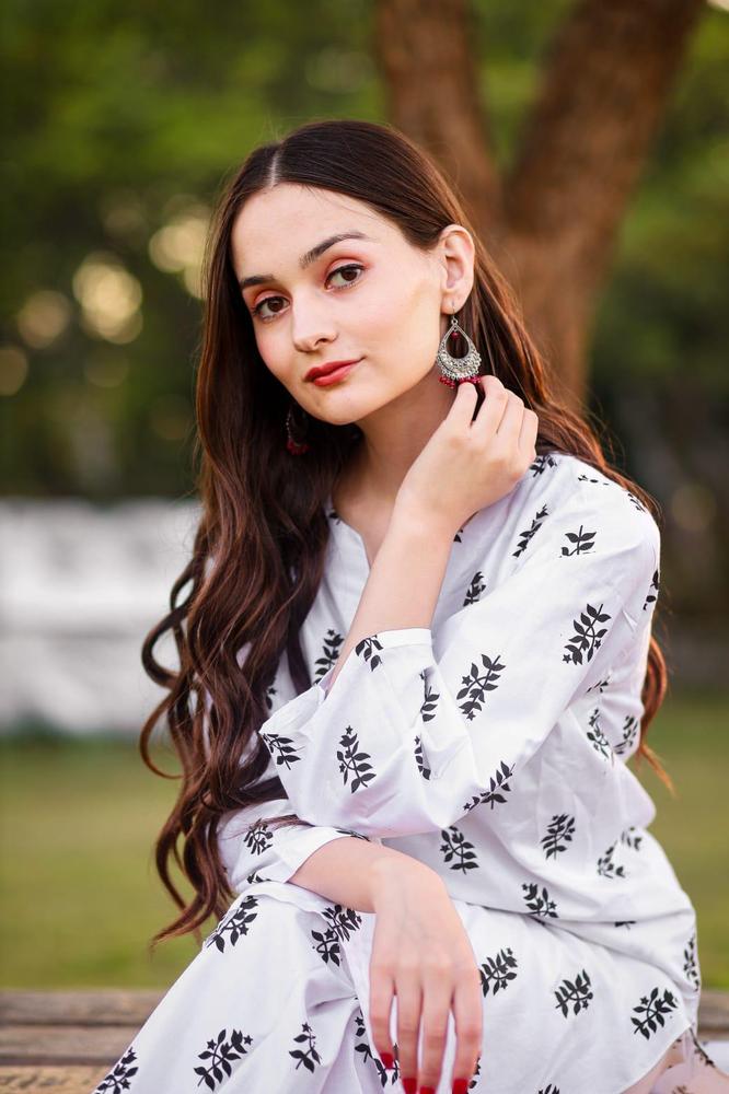 2PCS STITCHED LINEN BLOCK PRINTED SUIT