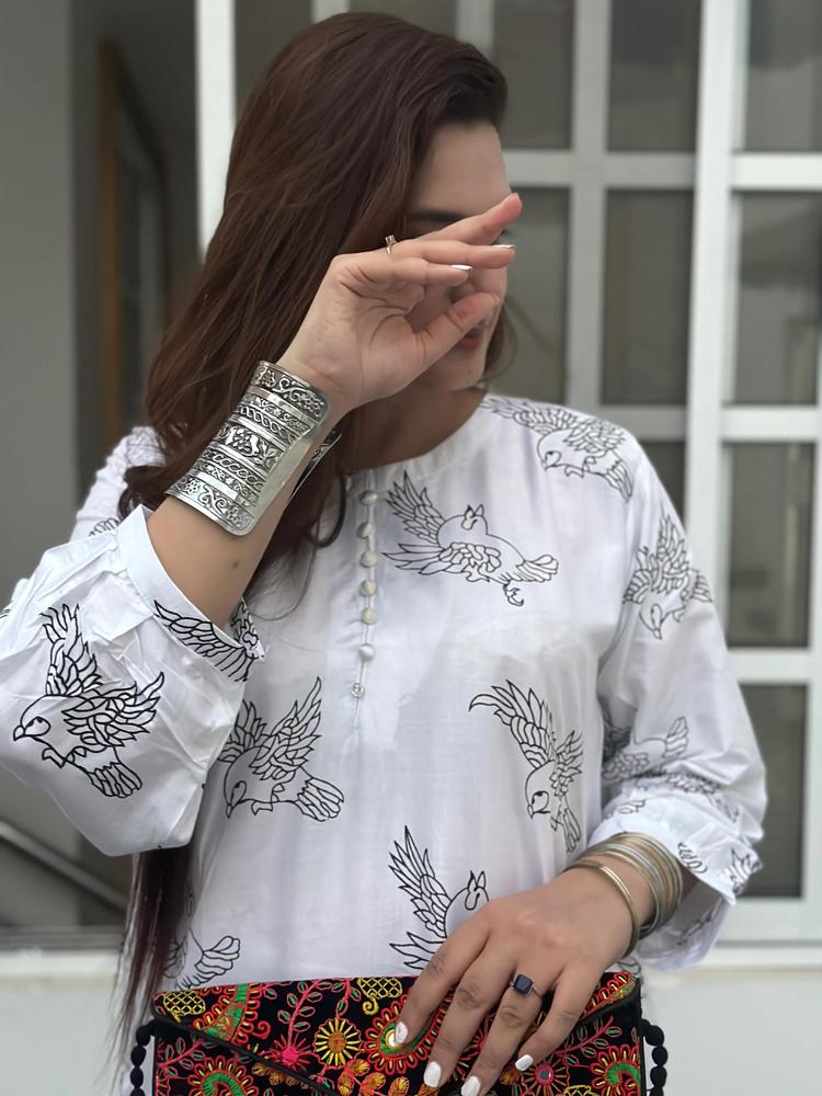  2 Pcs Women's Stitched Linen Printed Suit