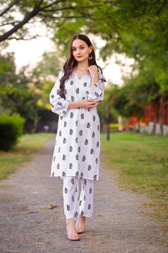 2PCS STITCHED LINEN BLOCK PRINTED SUIT